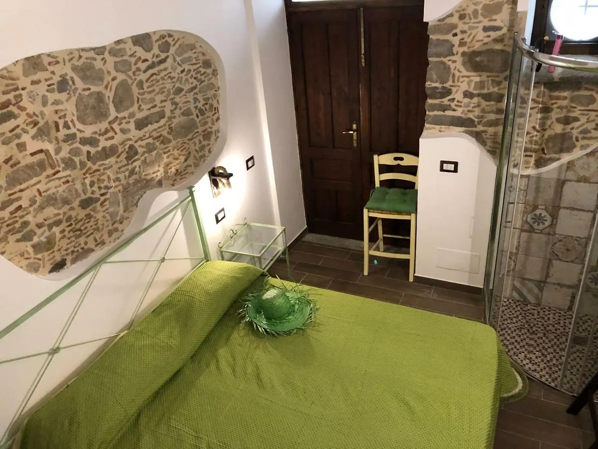 Al Castello San Piero Patti Apartment 0*,