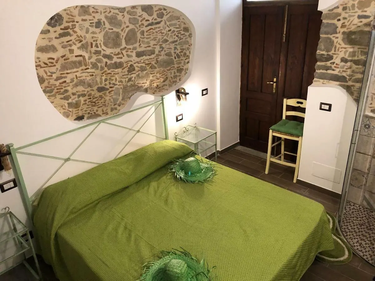 Al Castello San Piero Patti Apartment